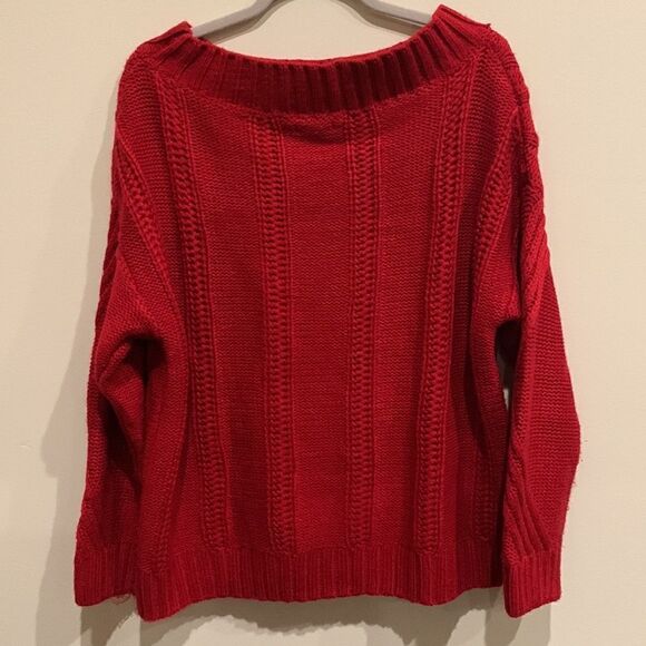 Festive Red Sweater - Picture 4 of 10
